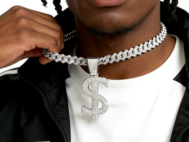 Le collier Hip Hop : votre histoire sur une chaîne Le collier Hip Hop : votre histoire sur une chaîne