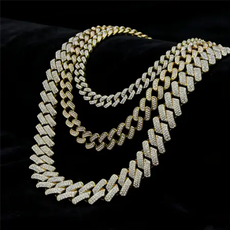 Pourquoi le placage à l'or professionnel est-il important dans les bijoux hip hop ?