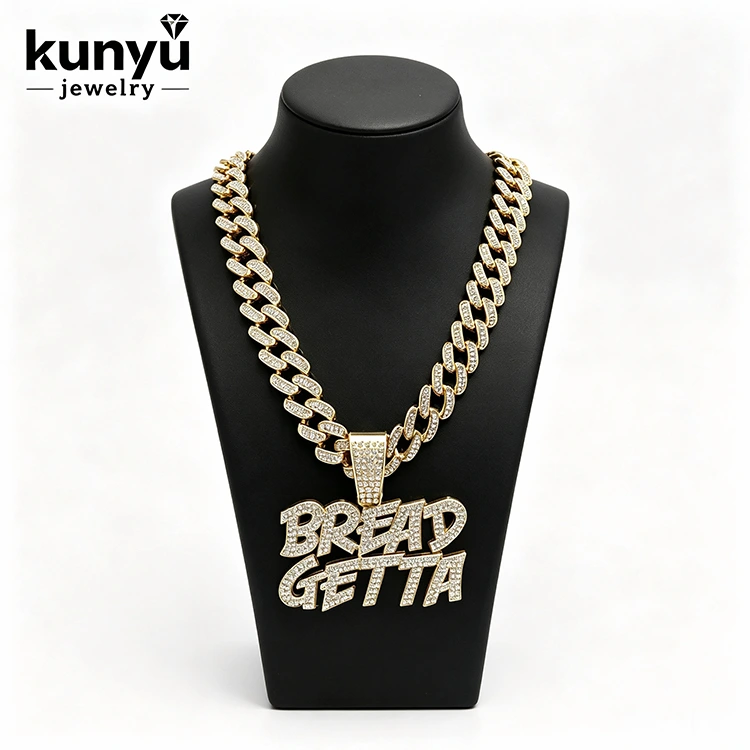 Pendentif lettre personnalisé