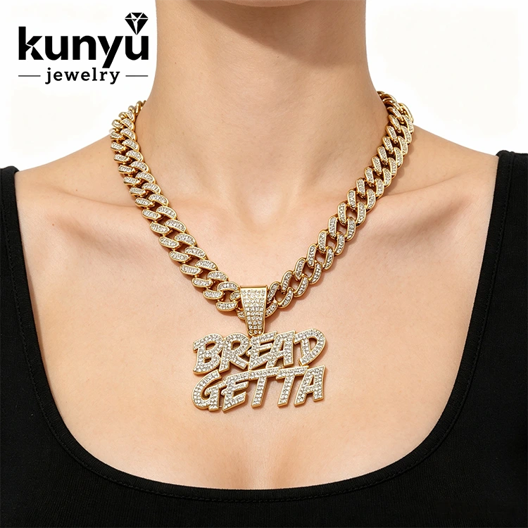 Pendentif lettre personnalisé